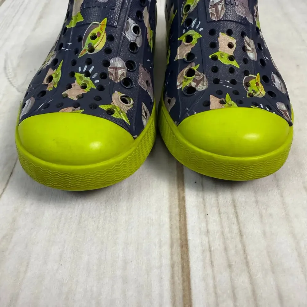 Kids‎ Star Wars The Mandalorian Grogu Native Shoes Clogs Slip On Size 8C